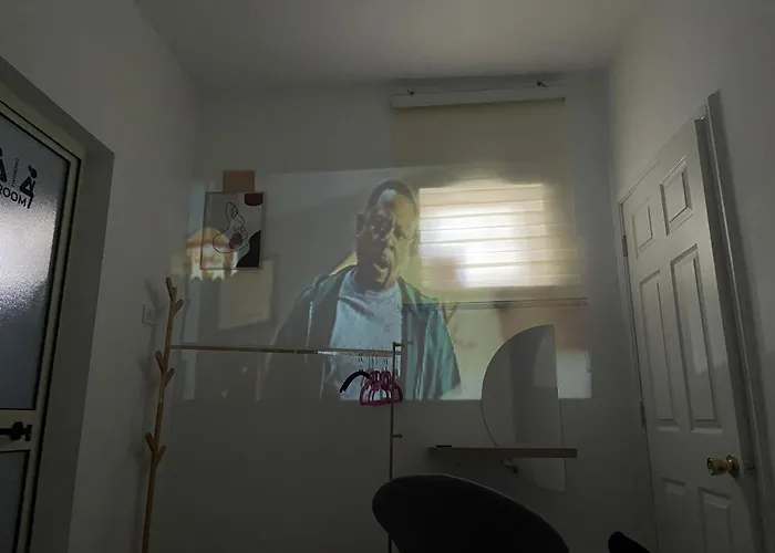 Juliette With Private Garden Apartament