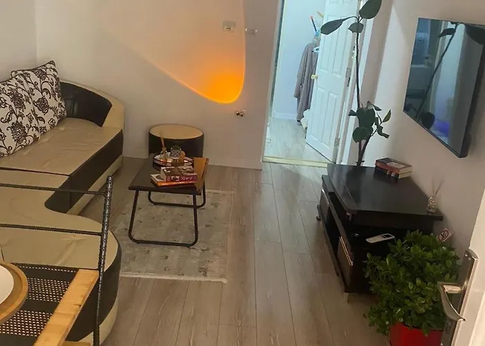 Juliette With Private Garden *