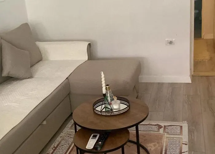 Juliette With Private Garden Apartament *