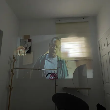 Juliette With Private Garden Daire