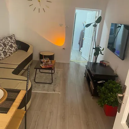 Juliette With Private Garden *