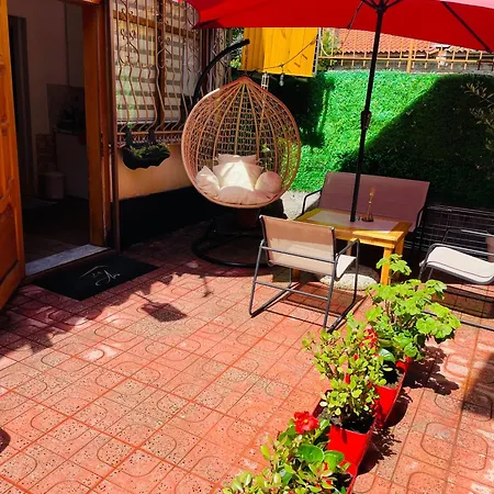 Juliette With Private Garden Appartement *