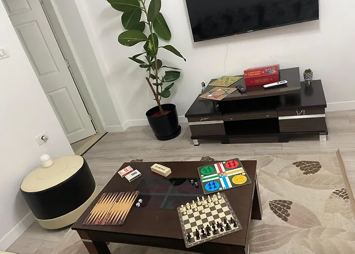 Juliette With Private Garden Διαμέρισμα *