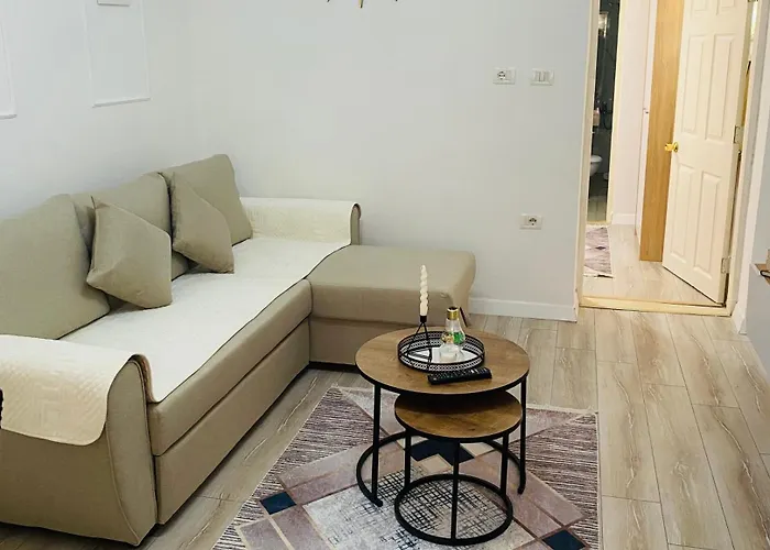 Juliette With Private Garden דירה